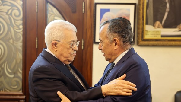 لقاء نبيل فهمي ورئيس السلطة الفلسطينية 