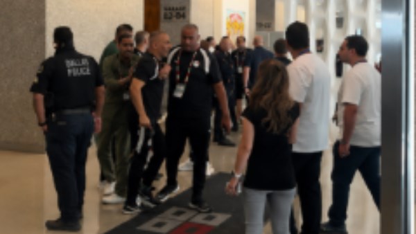 صورة من المشادة