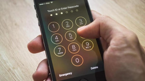 كيفية فتح قفل iPhone بدون رمز المرور