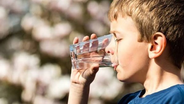 الأرصاد تحذر من ذروة الصيف.. 10 نصائح لحماية الأطفال من الحرارة والرطوبة المرتفعة 