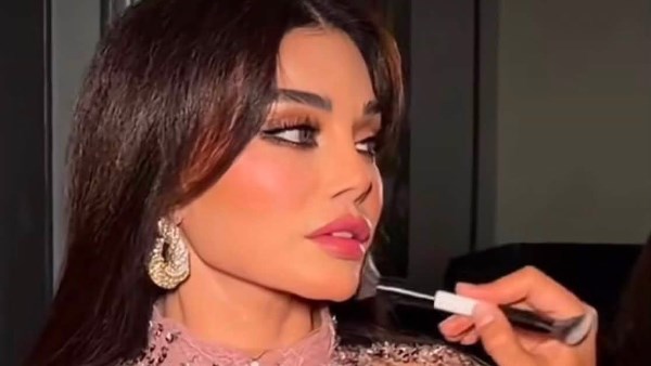 هيفاء وهبي تثير الجدل بجمبسوت يبرز قوامها الممشوق