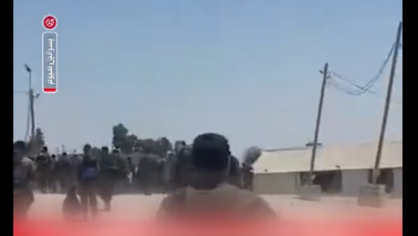 جنود إسرائليون يسلمون أسلحتهم بعد خلاف مع قائد كتيبتهم