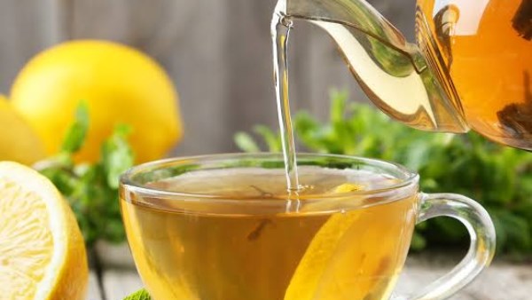 مزيج الشاي الأخضر وفيتامين B3 يعيد الطاقة لخلايا الدماغ