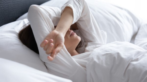 ما هو اضطراب نوم حركة العين السريعة؟