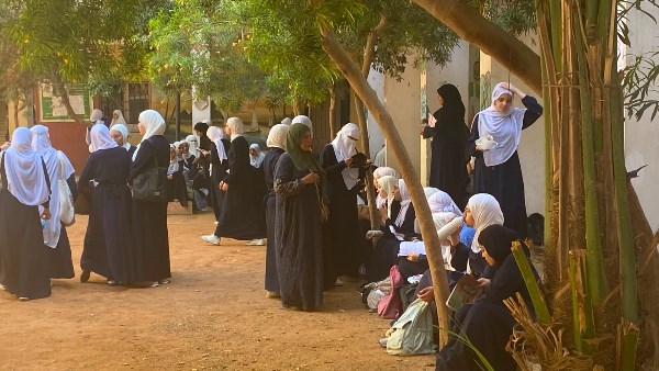 طالبات الثانوية الأزهرية