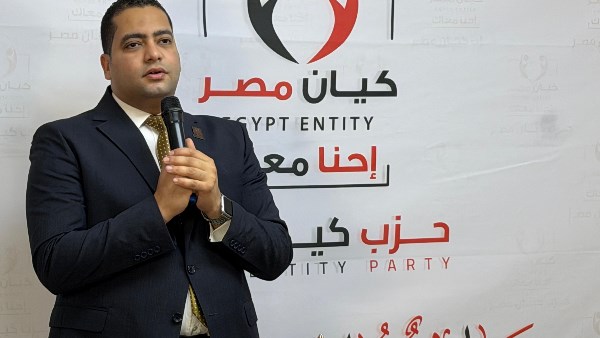  الدكتور أحمد عبدالعال خليل