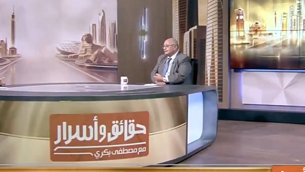 جمال شقرة أستاذ التاريخ 