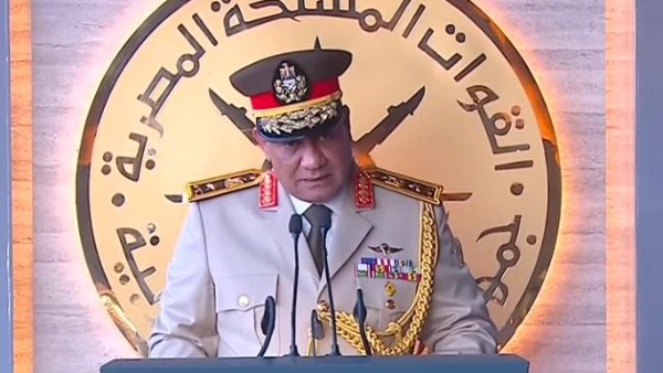 وزير الدفاع 