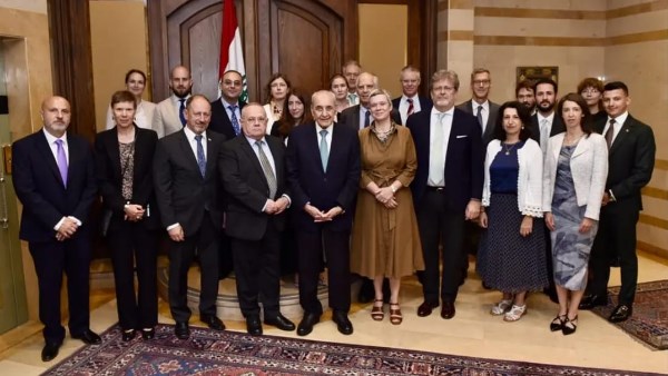 نبيه بري أمام السفراء الأوروبيين: 