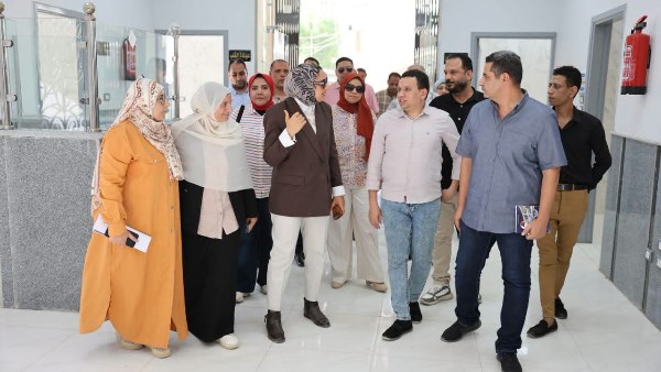 محافظ الوادي الجديد