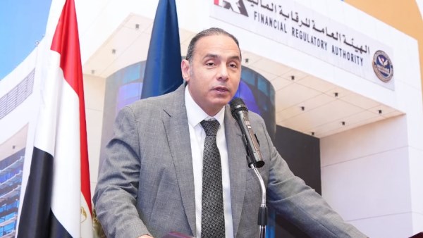 الدكتور إسلام عزام رئيس هيئة الرقابة المالية 