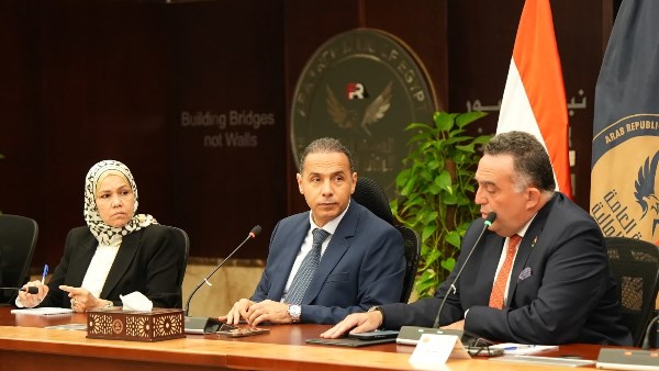 الدكتور إسلام عزام رئيس هيئة الرقابة المالية 