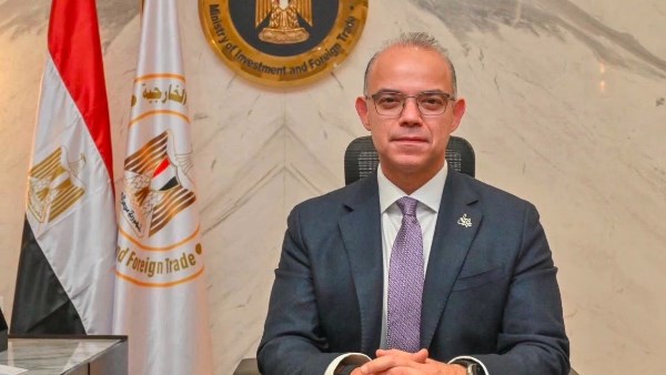 الدكتور محمد فريد وزير الاستثمار والتجارة الخارجية 
