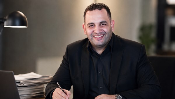 الكاتب الصحفي محمد صبيح 