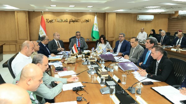 الدكتور أحمد الأنصاري محافظ الجيزة 