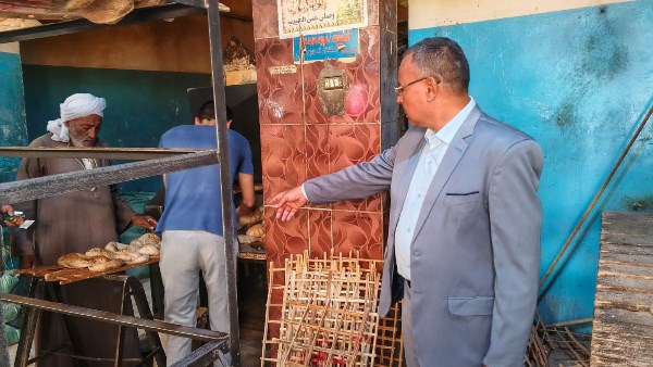 حملات مفاجئة على المخابز البلدية بحي غرب أسيوط 