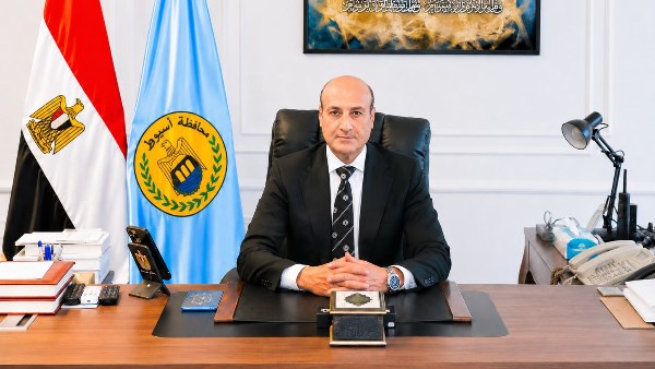 اللواء محمد علوان محافظ أسيوط 