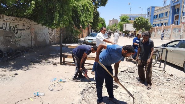 جهود ميدانية مكثفة بأرمنت تشمل النظافة وتمهيد الطرق وترسيم الحيز العمراني