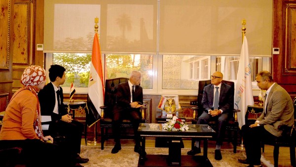 محافظ الأقصر يستقبل السفير الياباني لبحث تعزيز التعاون الثنائي