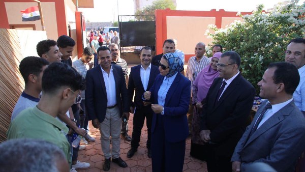محافظ الوادي الجديد
