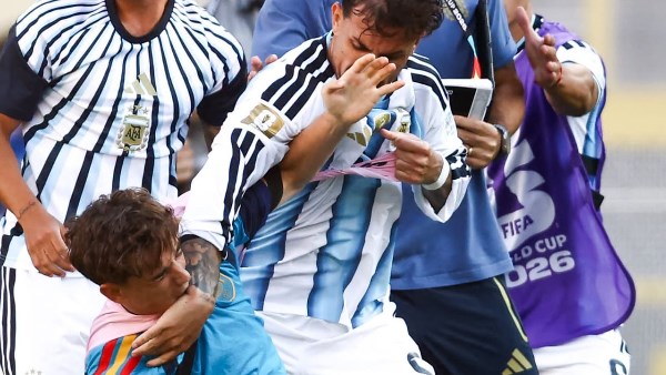 أحداث مباراة إسبانيا والأرجنتين في نهائي كأس العالم
