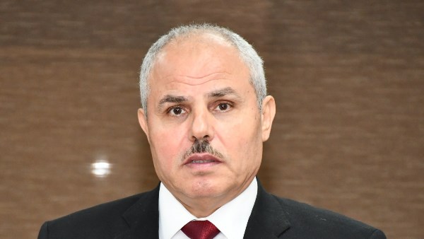 رئيس جامعة قناة السويس 