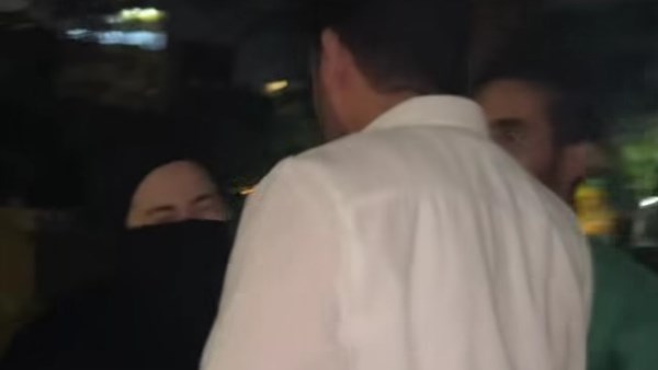 خلال المشاجرة 