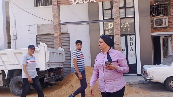 تجميل مستمر للمساحات الخضراء تزامناً مع موسم الصيف