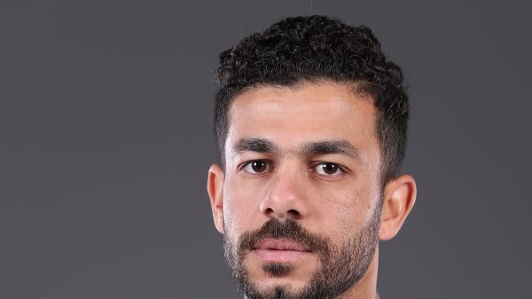 المصري يجدد تعاقده مع ظهيره الأيسر عمرو سعداوي لنهاية موسم 2028/2027