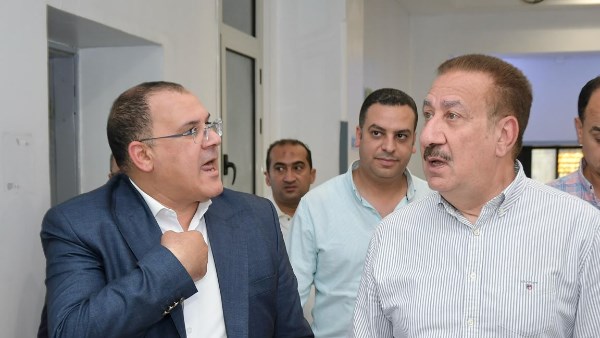 إشادة من المواطنين بسرعة تقديم الخدمة وعدم وجود فترات انتظار داخل المستشفى