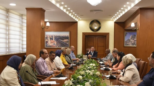 توجيهات بتسريع وتيرة العمل بالمراكز التكنولوجية وسرعة الانتهاء من الملفات وفق الجداول الزمنية المحددة