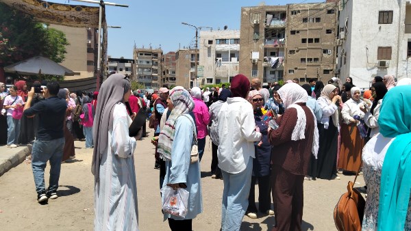 طلاب الثانوية العامة 