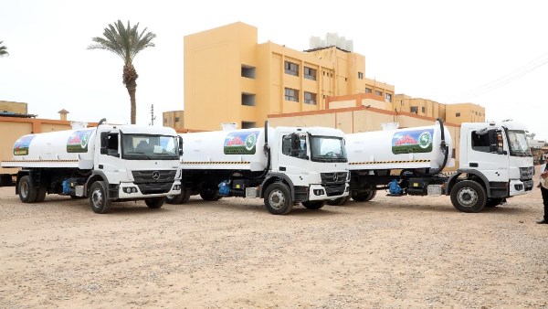 سيارات شفط المياه 