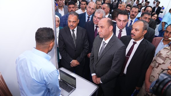 وزير العمل