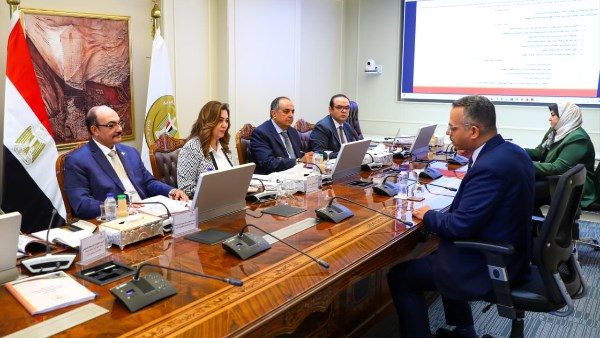 لجنة اختيار المتقدمين للوظائف القيادية المحلية 