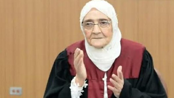 السيدة آمال إسماعيل