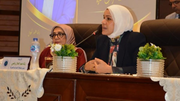 رشا عبد العال