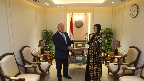  وزير النقل يكافئ المواطنة ليلي الانصاري بوظيفةفي شركة تابعة للوزارة