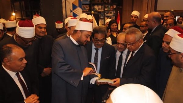 أمين الشئون الإسلامية يشارك بافتتاح الدورة الـ11 لمعرض مكتبة الإسكندرية