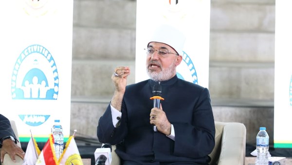 د.  نظير عياد مفتي الجمهورية 