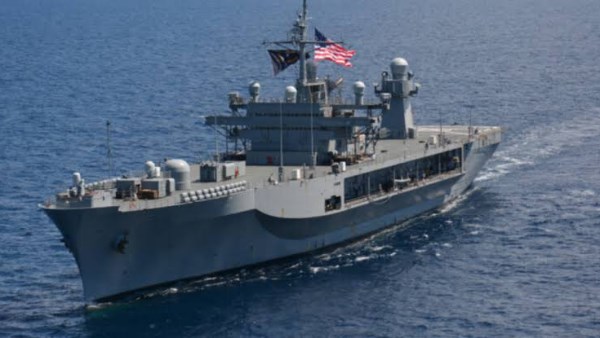 البحرية الامريكية 
