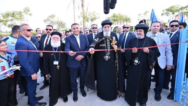 البابا تواضروس يفتتح مباني خدمة