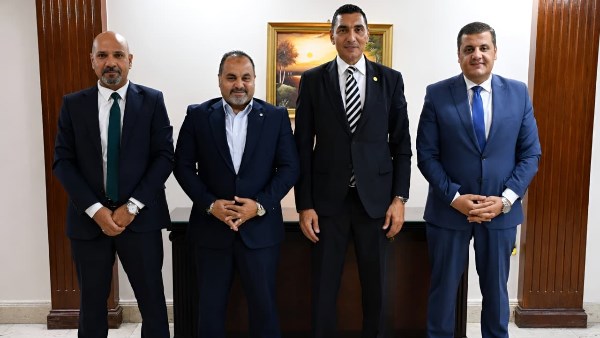 وزير الشباب والرياضة