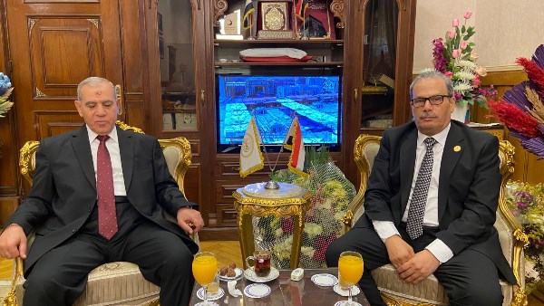 رئيس مجلس القضاء الأعلى يهنئ رئيس محكمة استئناف القاهرة بمناسبة توليه رئاسة المحكمة