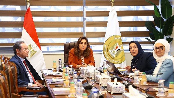 ونقطة الاتصال الوطنية للاتفاقيات المعنية بالبيئة البحرية والاقتصاد الأزرق.