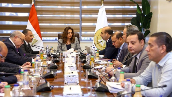 تطوير منظومة الإدارة المتكاملة للمخلفات بالمحافظة