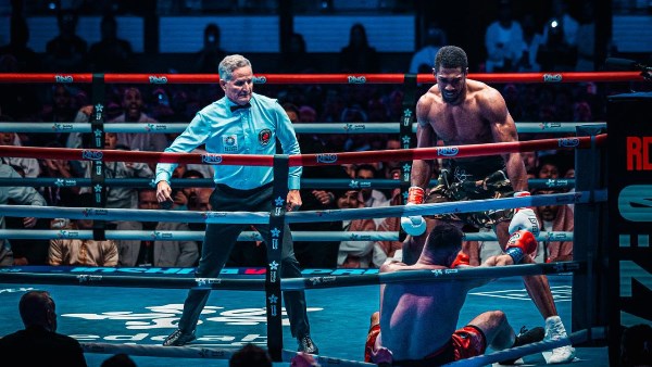 “The Comeback” للملاكمة