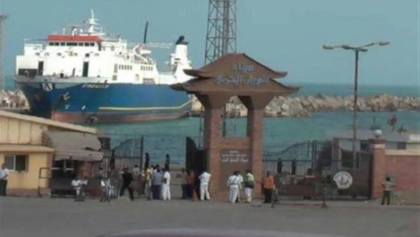 إعادة فتح ميناء العريش البحري بعد تحسن الأحوال الجوية