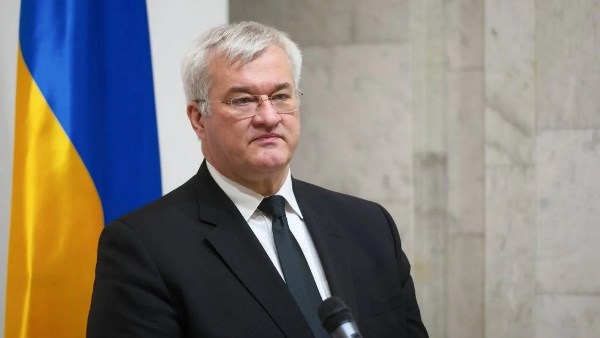 وزير الخارجية الأوكراني يدعو إلى ممارسة "ضغط شديد" على روسيا