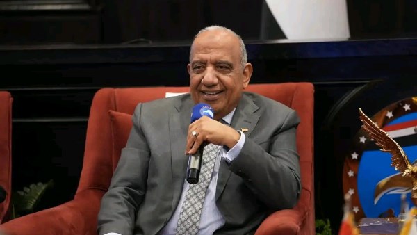 وزير الكهرباء 